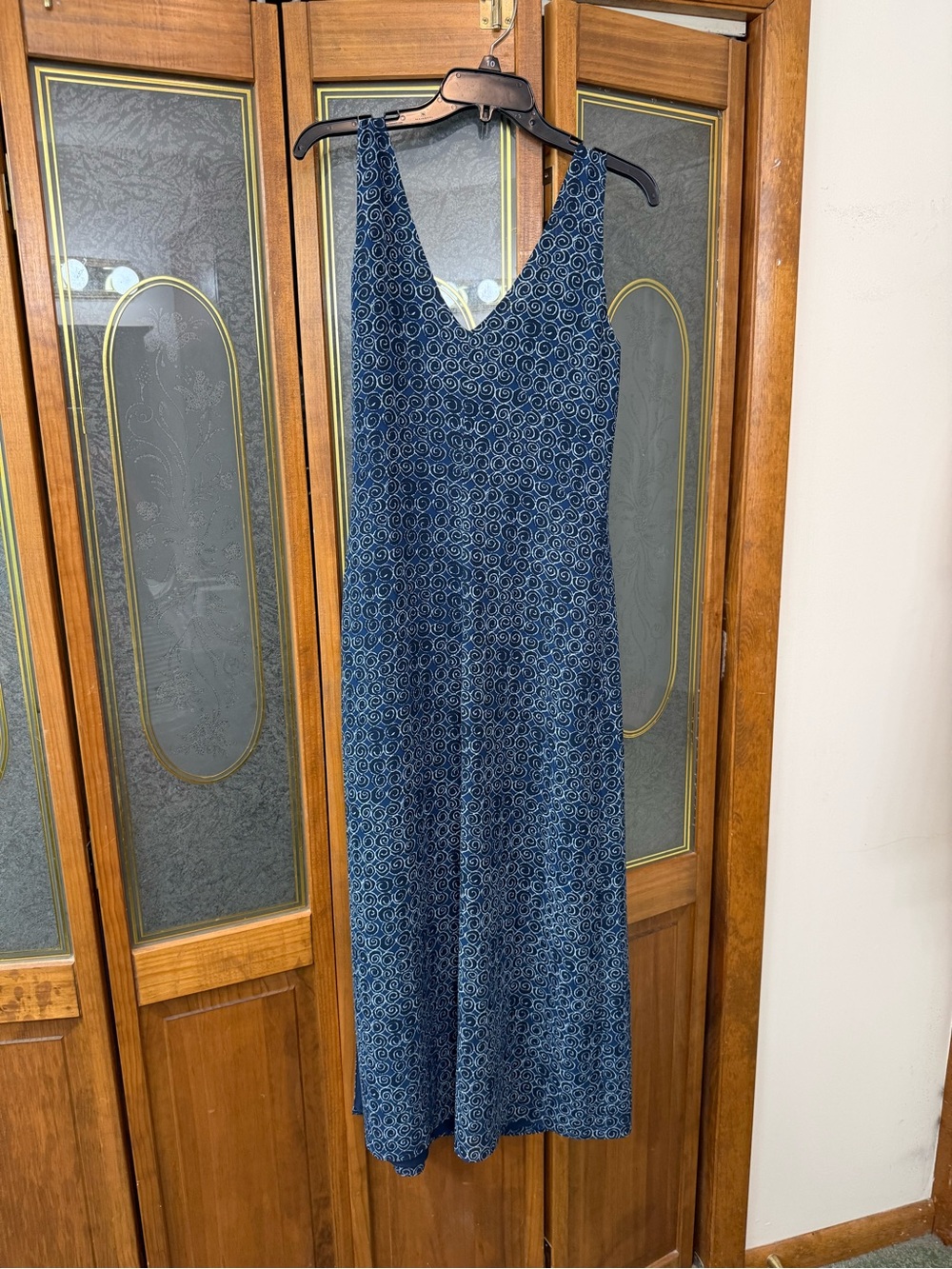 ARMANI EXCHANGE Ladies Blue Printed V-Neck Women's Midi Dress, EUC